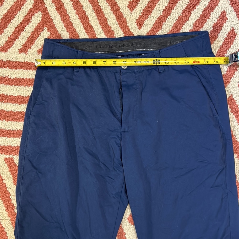 UNDER ARMOUR 36x32 “the showdown pant” in navy blue with elastic waist in EUC - Picture 4 of 6